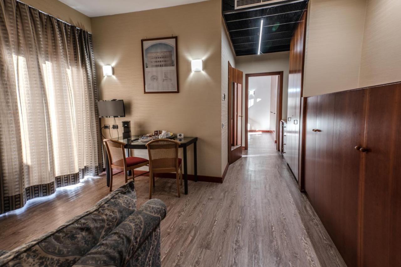 Hotel Petra Rzym Zewnętrze zdjęcie