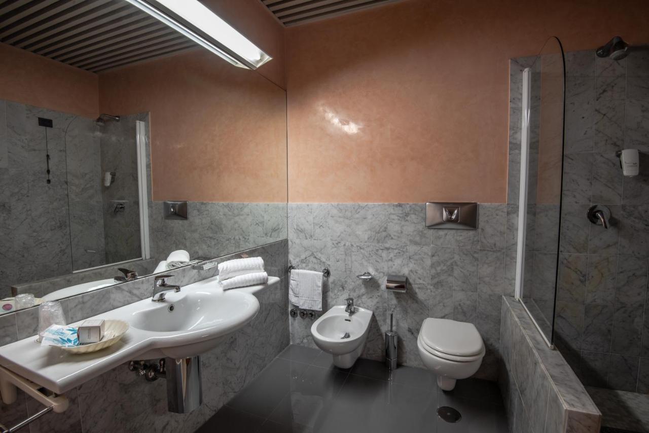 Hotel Petra Rzym Zewnętrze zdjęcie