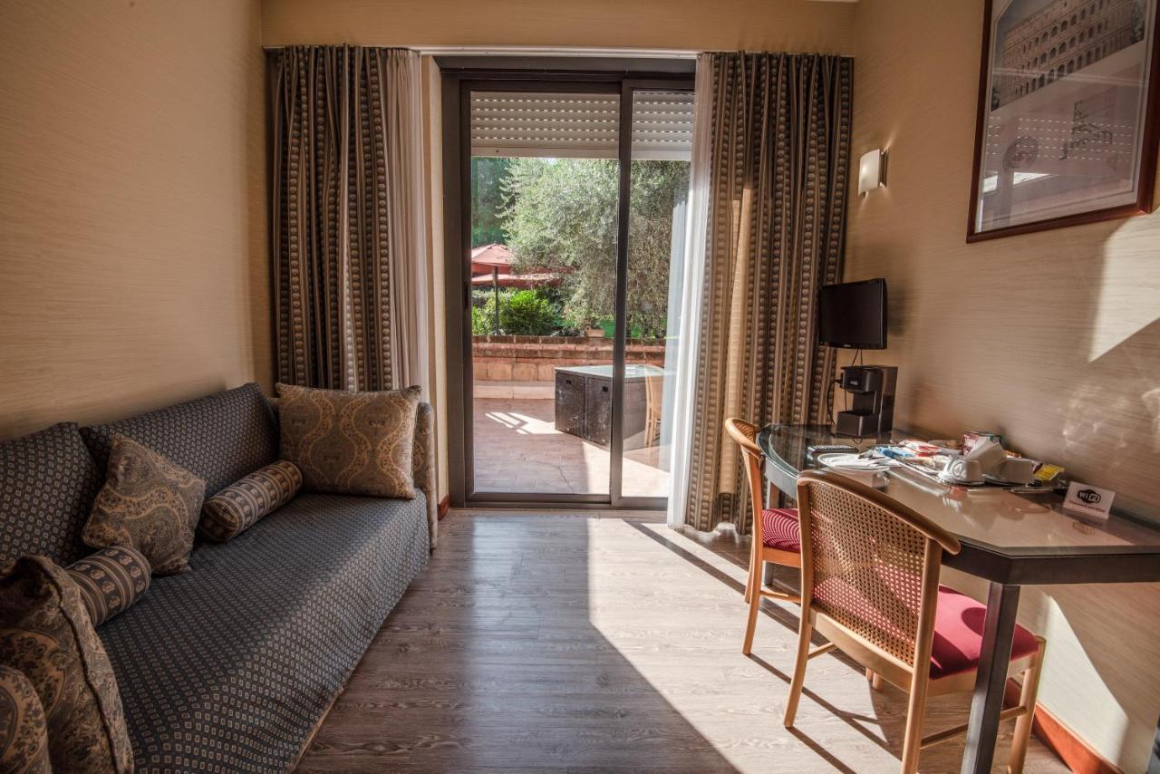 Hotel Petra Rzym Zewnętrze zdjęcie