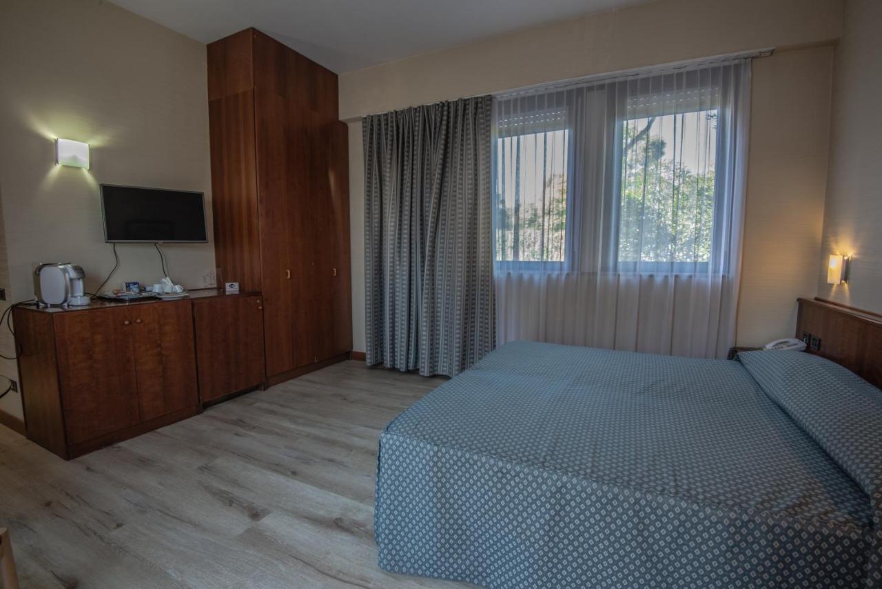 Hotel Petra Rzym Zewnętrze zdjęcie