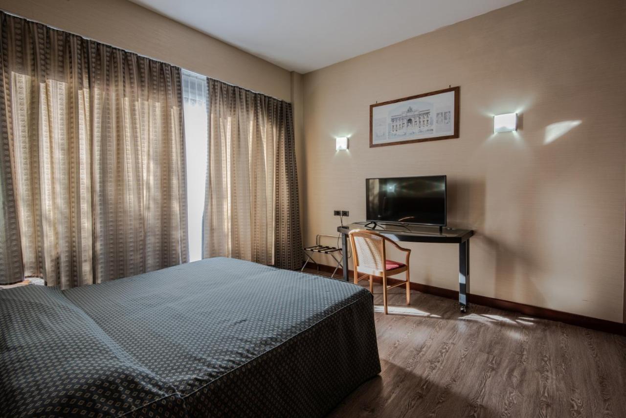 Hotel Petra Rzym Zewnętrze zdjęcie